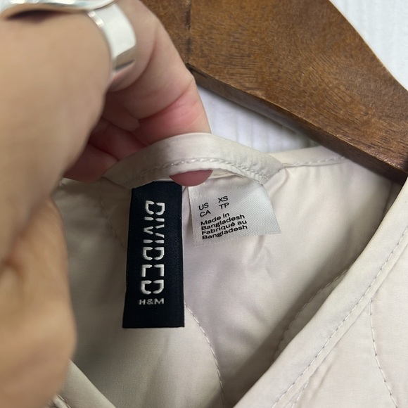 H&M - Quilted Taupe Brown ButtonFront Pockets Long Sleeve Lightweight Jacket XS - Picture 8 of 11